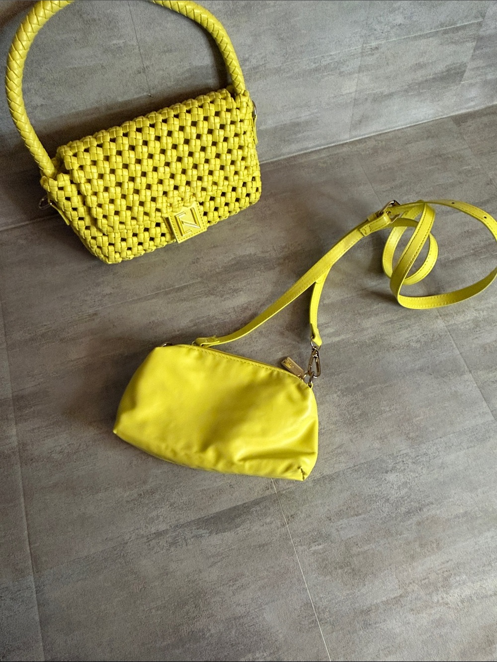Yellow Woven Shoulder Bag with Removable pouch & strap - Picture 10 of 12